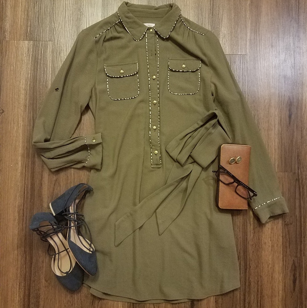 Banana Republic olive green pocket dress